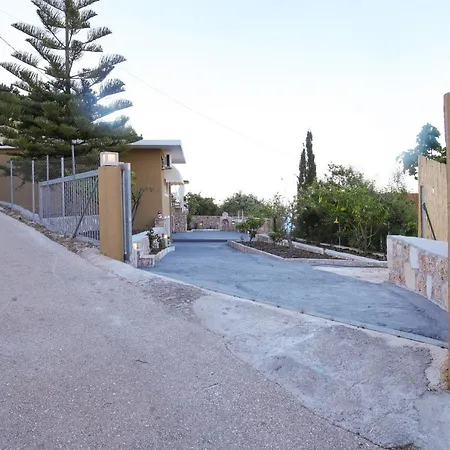 Irene فيلة Zóla