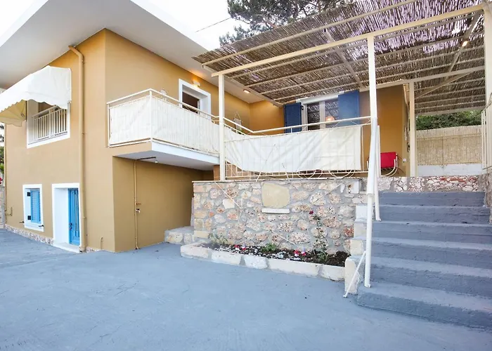 فيلة Irene Zóla